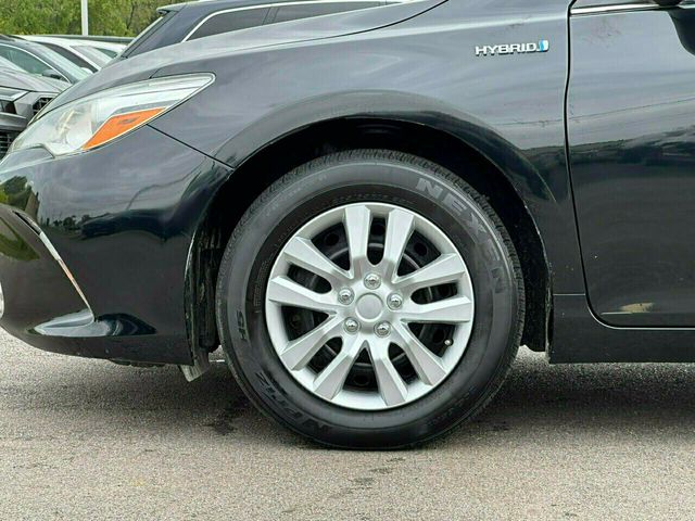 2017 Toyota Camry Hybrid LE CVT - 22102112 - 35