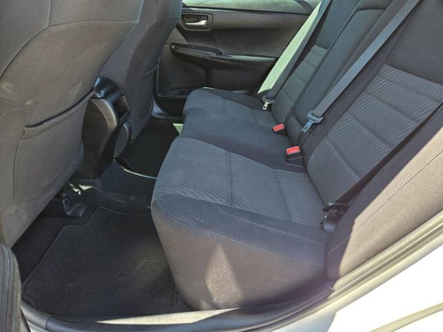2017 Toyota Camry LE Automatic - 22914852 - 8