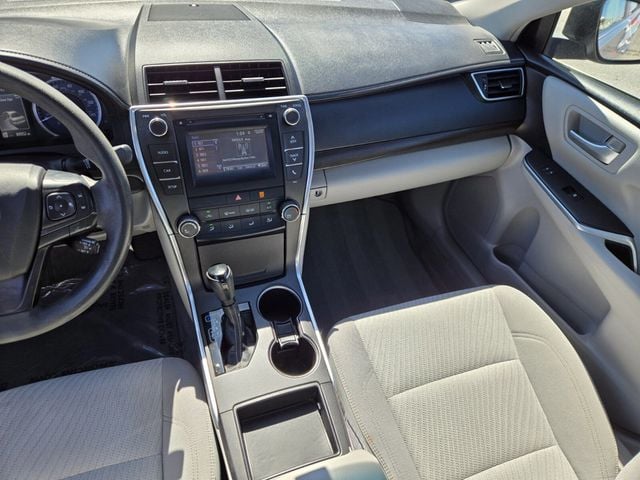 2017 Toyota Camry LE Automatic - 22917739 - 9