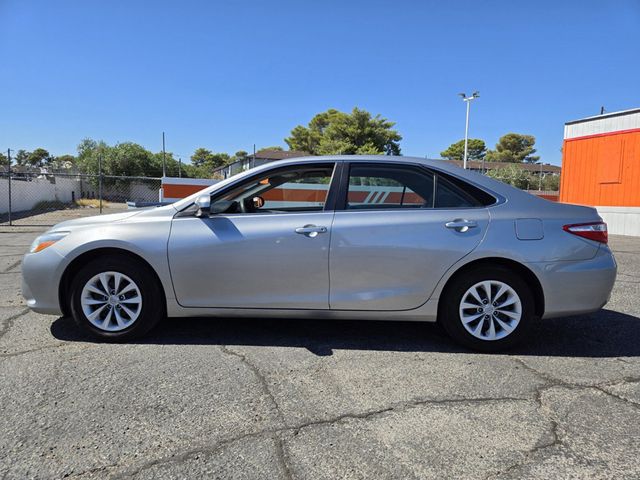2017 Toyota Camry LE Automatic - 22917739 - 1