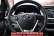2017 Toyota Highlander LE I4 FWD - 22852092 - 26