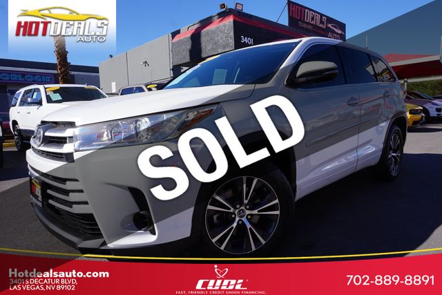 2017 Toyota Highlander THIRD ROW SEATS,TOWING PKG, PREMIUM WHEELS - 22920326 - 0