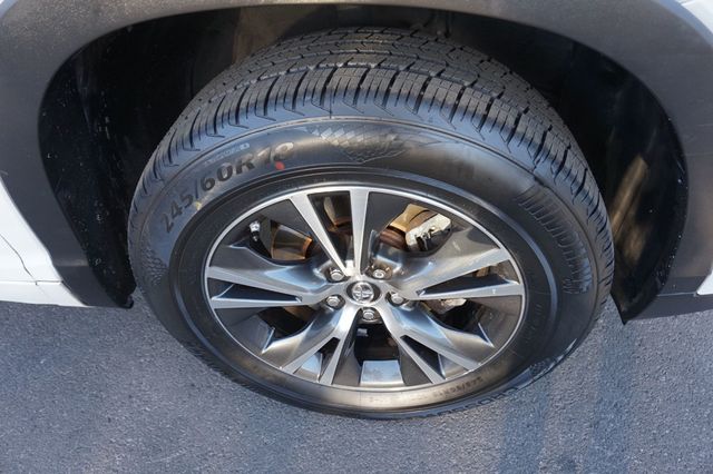 2017 Toyota Highlander THIRD ROW SEATS,TOWING PKG, PREMIUM WHEELS - 22920326 - 15