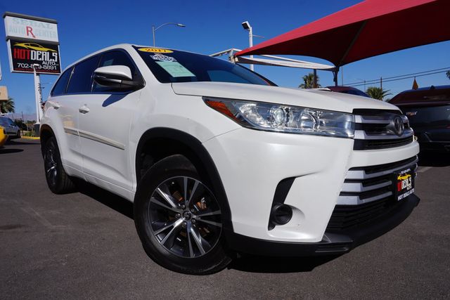 2017 Toyota Highlander THIRD ROW SEATS,TOWING PKG, PREMIUM WHEELS - 22920326 - 1