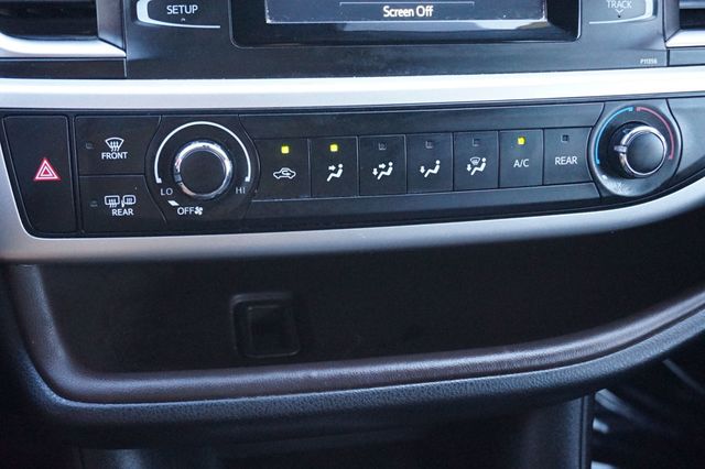 2017 Toyota Highlander THIRD ROW SEATS,TOWING PKG, PREMIUM WHEELS - 22920326 - 31