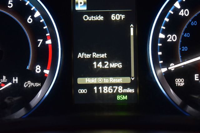 2017 Toyota Highlander XLE V6 AWD - 22937665 - 27