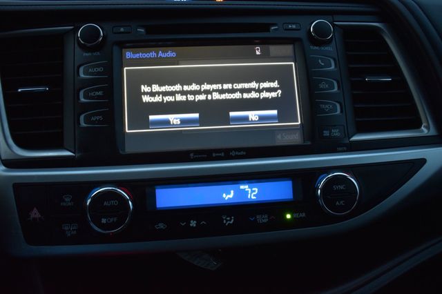 2017 Toyota Highlander XLE V6 AWD - 22937665 - 34