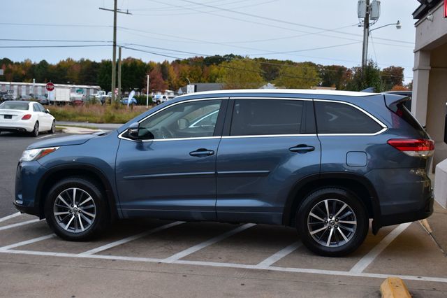 2017 Toyota Highlander XLE V6 AWD - 22937665 - 4