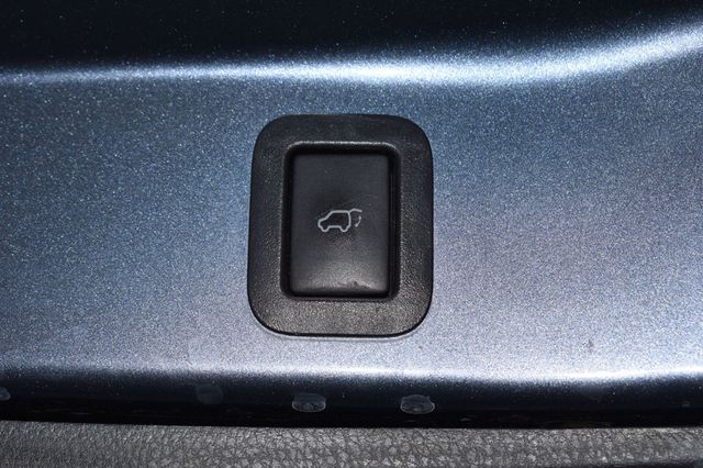 2017 Toyota Highlander XLE V6 AWD - 22937665 - 49