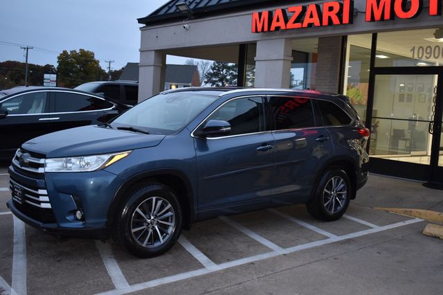 2017 Toyota Highlander XLE V6 AWD - 22937665 - 7