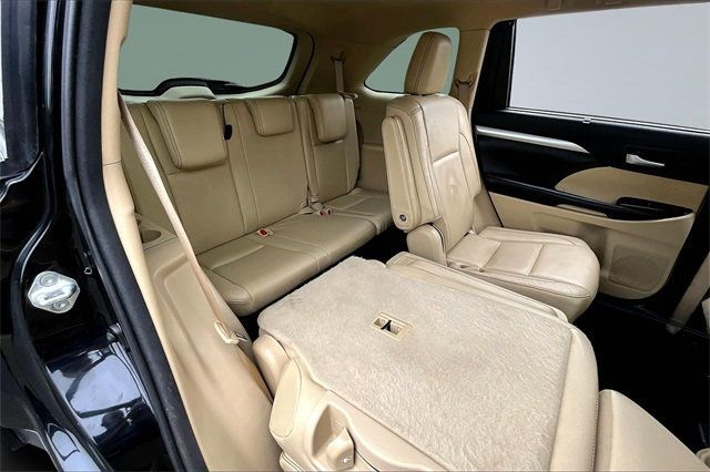 2017 Toyota Highlander XLE V6 AWD - 22866555 - 13