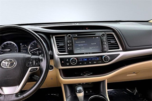 2017 Toyota Highlander XLE V6 AWD - 22866555 - 23
