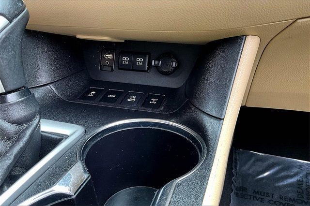 2017 Toyota Highlander XLE V6 AWD - 22866555 - 24