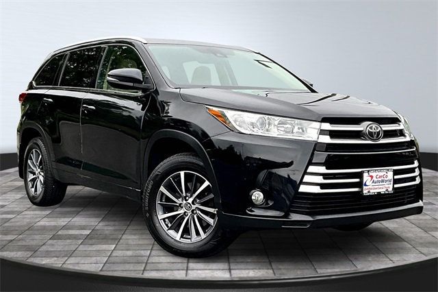2017 Toyota Highlander XLE V6 AWD - 22866555 - 2