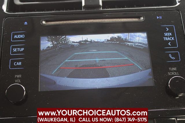 2017 Toyota Prius Two 4dr Hatchback - 22893436 - 20