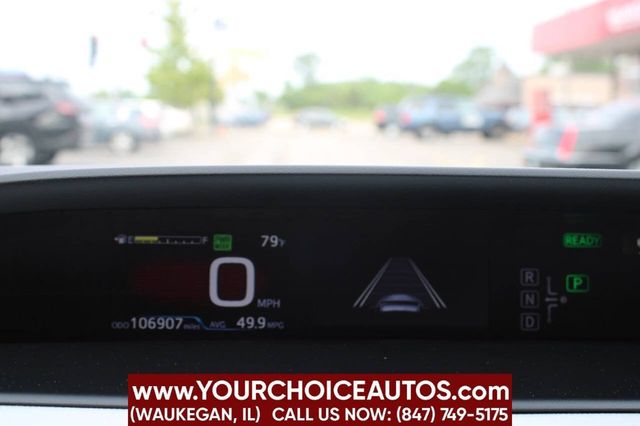 2017 Toyota Prius Two 4dr Hatchback - 22893436 - 25