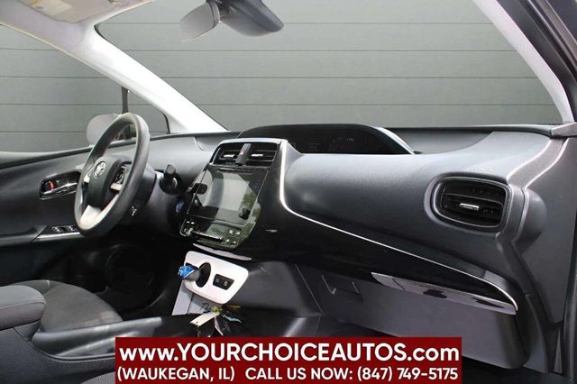 2017 Toyota Prius Two 4dr Hatchback - 22928585 - 15
