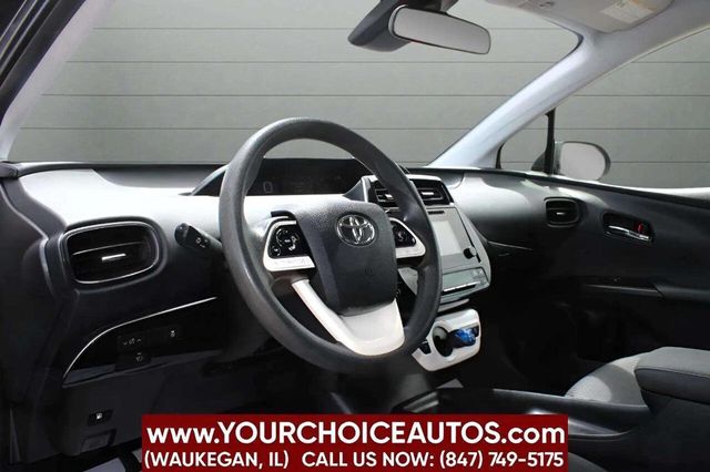 2017 Toyota Prius Two 4dr Hatchback - 22928585 - 19