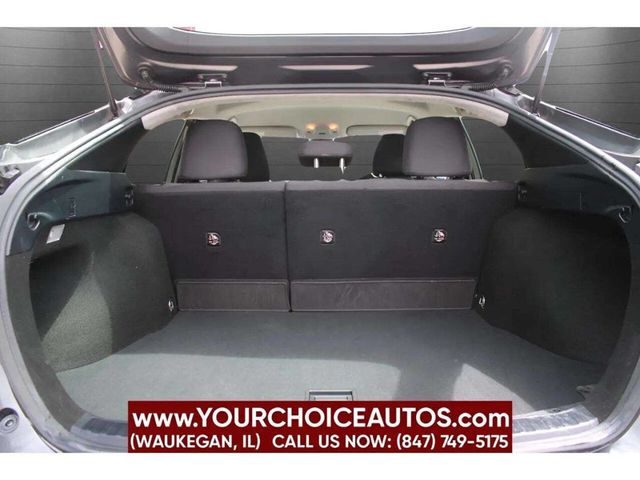 2017 Toyota Prius Two 4dr Hatchback - 22928585 - 21