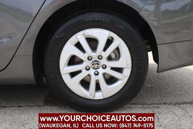 2017 Toyota Prius Two 4dr Hatchback - 22928585 - 31