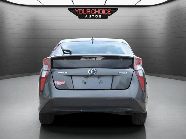 2017 Toyota Prius Two 4dr Hatchback - 22928585 - 3