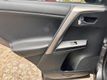 2017 Toyota RAV4 AWD / XLE - 21964759 - 43
