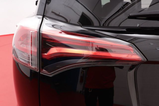 2017 Toyota RAV4 LE AWD - 21000630 - 9