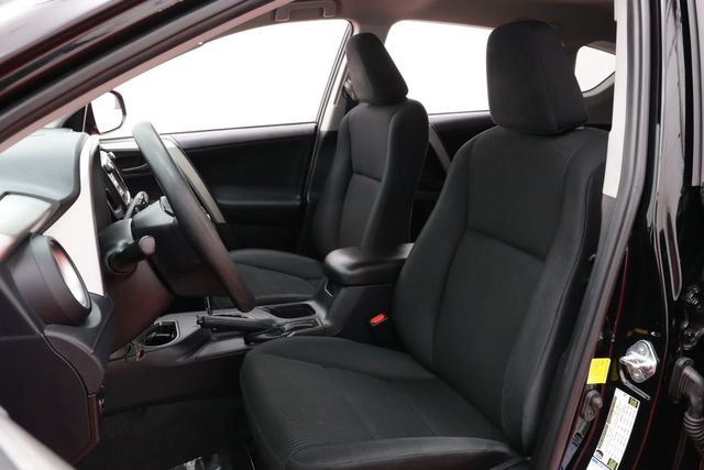 2017 Toyota RAV4 LE AWD - 21000630 - 11
