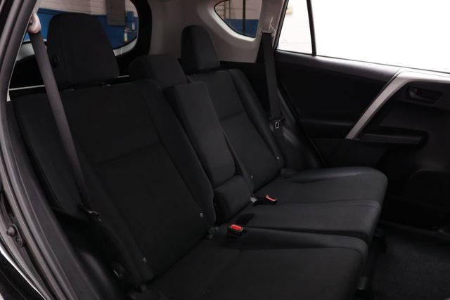 2017 Toyota RAV4 LE AWD - 21000630 - 15