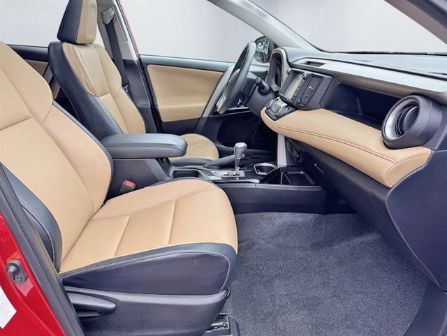 2017 Toyota RAV4 Limited AWD - 22932941 - 23