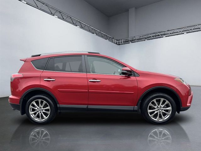 2017 Toyota RAV4 Limited AWD - 22932941 - 2