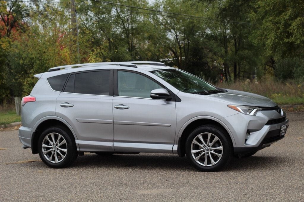 2017 Toyota RAV4 ONE OWNER AWD PLATINUM W/ ENTUNE PREM AUDIO/NAVIGATION, LEATHER  - 22918542 | Video 1