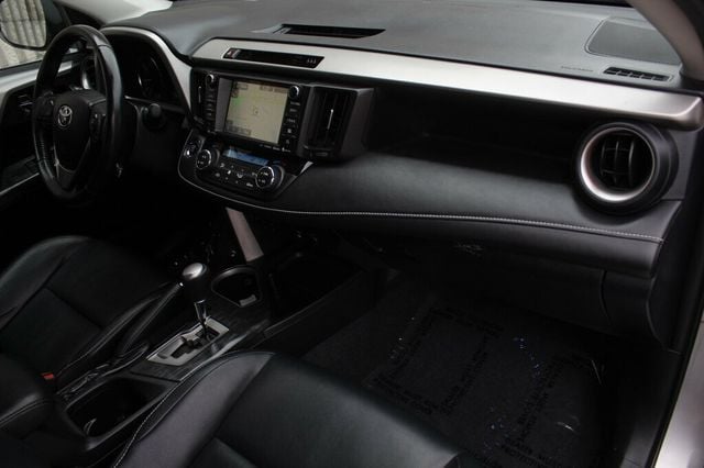 2017 Toyota RAV4 ONE OWNER AWD PLATINUM W/ ENTUNE PREM AUDIO/NAVIGATION, LEATHER  - 22918542 - 7
