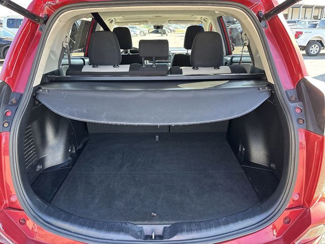 2017 Toyota RAV4 XLE FWD - 22794202 - 14