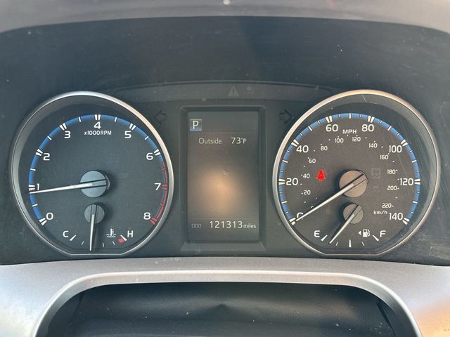 2017 Toyota RAV4 XLE FWD - 22794202 - 18