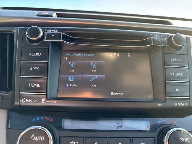 2017 Toyota RAV4 XLE FWD - 22794202 - 21