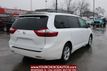2017 Toyota Sienna LE Automatic Access Seat FWD 7-Passenger - 22255635 - 4