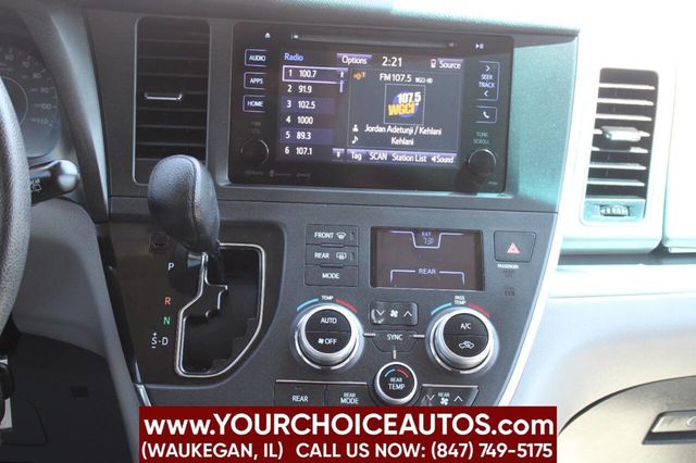 2017 Toyota Sienna LE Automatic Access Seat FWD 7-Passenger - 22901085 - 20