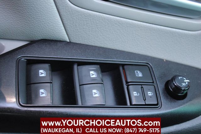 2017 Toyota Sienna LE Automatic Access Seat FWD 7-Passenger - 22901085 - 28