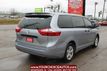 2017 Toyota Sienna L FWD 7-Passenger - 22263705 - 4