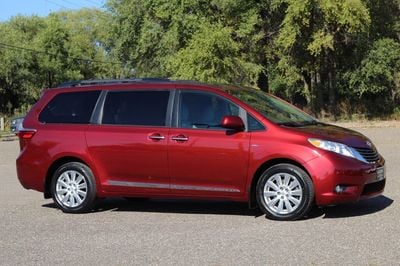 2017 Toyota Sienna