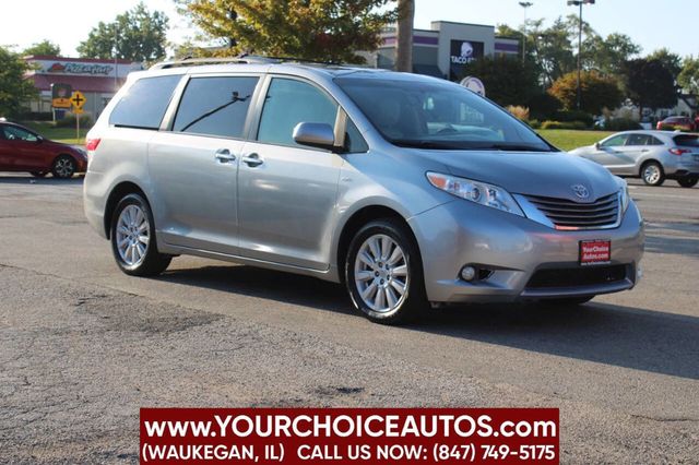 2017 Toyota Sienna XLE AWD 7-Passenger - 22915533 - 2