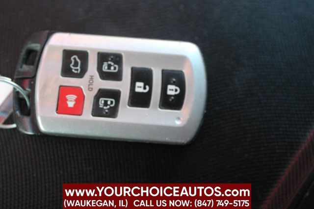 2017 Toyota Sienna XLE AWD 7-Passenger - 22915533 - 35