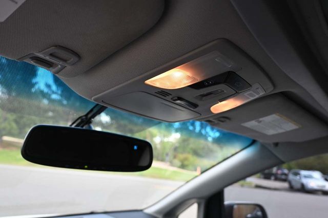 2017 Toyota Sienna XLE Premium FWD 8-Passenger - 22909622 - 31