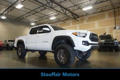 2017 Toyota Tacoma - 5TFCZ5AN5HX112838