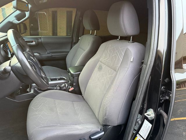 2017 Toyota Tacoma TRD Off Road Double Cab 5' Bed V6 4x4 Automatic - 22851813 - 24