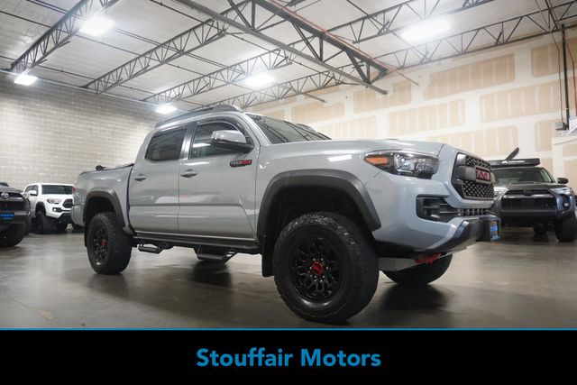 2017 Toyota Tacoma TRD Pro Double Cab 5' Bed V6 4x4 Automatic - 22937214 - 0
