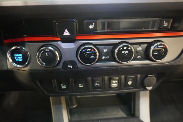 2017 Toyota Tacoma TRD Pro Double Cab 5' Bed V6 4x4 Automatic - 22937214 - 10