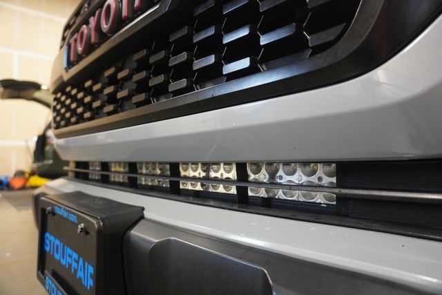 2017 Toyota Tacoma TRD Pro Double Cab 5' Bed V6 4x4 Automatic - 22937214 - 16