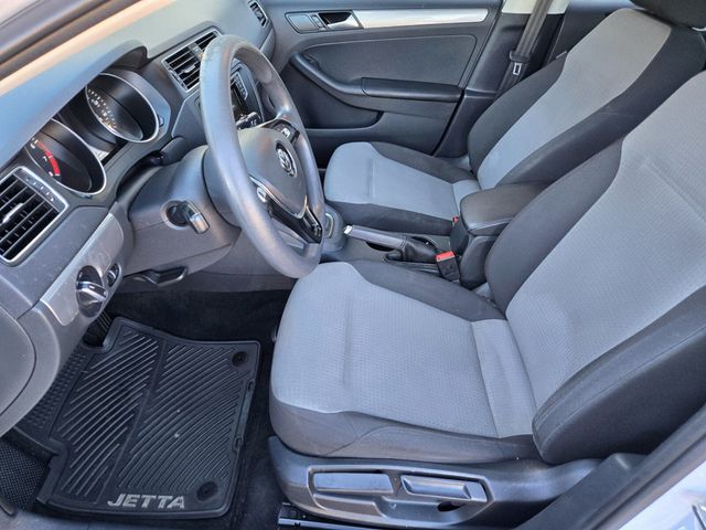 2017 Volkswagen Jetta 1.4T S Automatic - 22936514 - 5